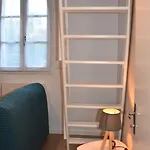 Castera 2 Air-conditioned Бегль
