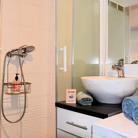 Castera 2 Air-conditioned Bègles