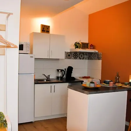 Castera 2 Air-conditioned Апартаменты *
