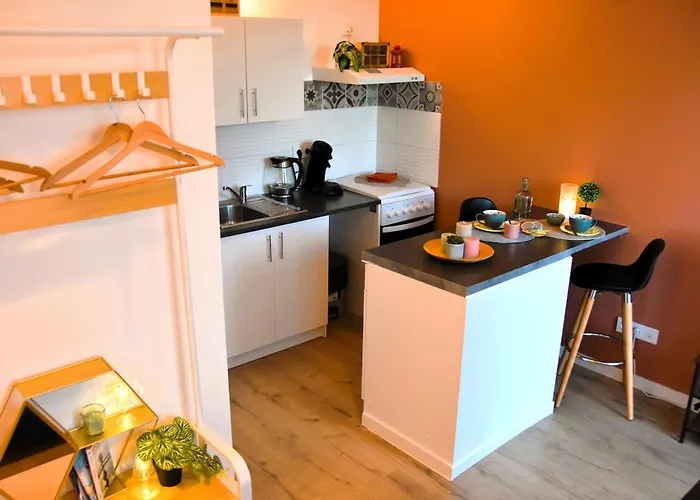 Castera 2 Air-conditioned *