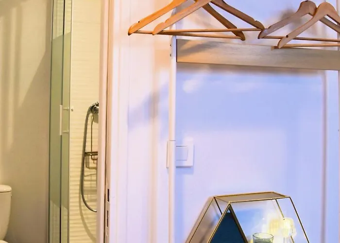 Castera 2 Air-conditioned * Begles